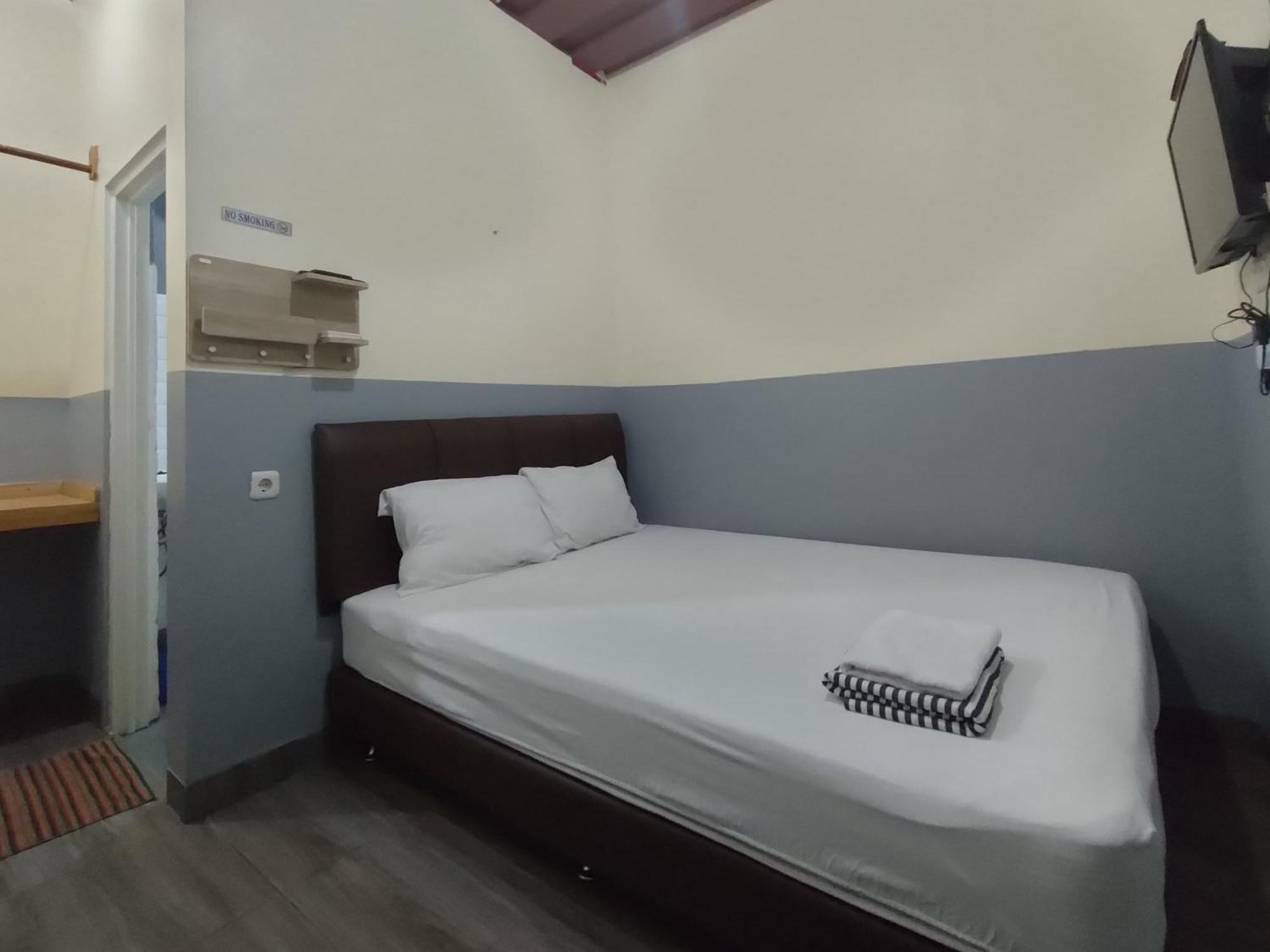 Puspiptek Residence Syariah Mitra Reddoorz Серпонг Экстерьер фото