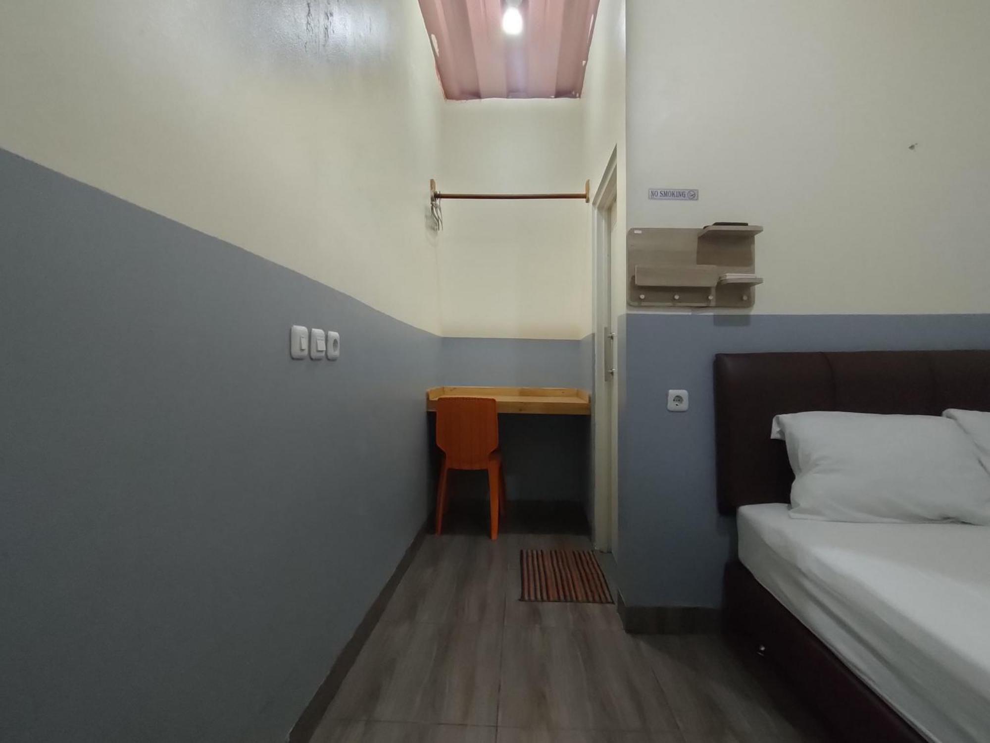 Puspiptek Residence Syariah Mitra Reddoorz Серпонг Экстерьер фото